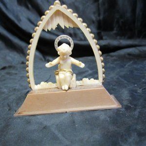 VINTAGE 60'S MINIATURE PLASTIC FIGURINE OF A HALOED BABY JESUS CHRISTMAS DECOR